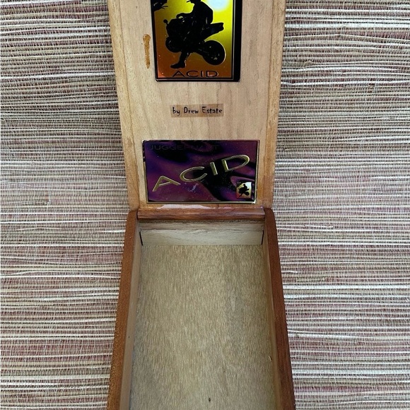 Drew Estate Acid Cigar Box - Picture 5 of 10